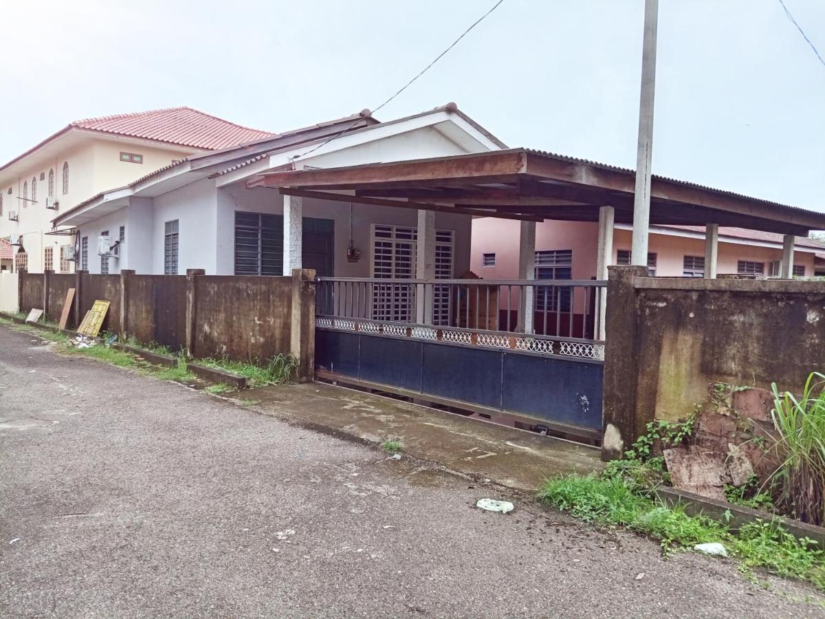 Homestay Wan Z Kuala Terengganu Ngoại thất bức ảnh